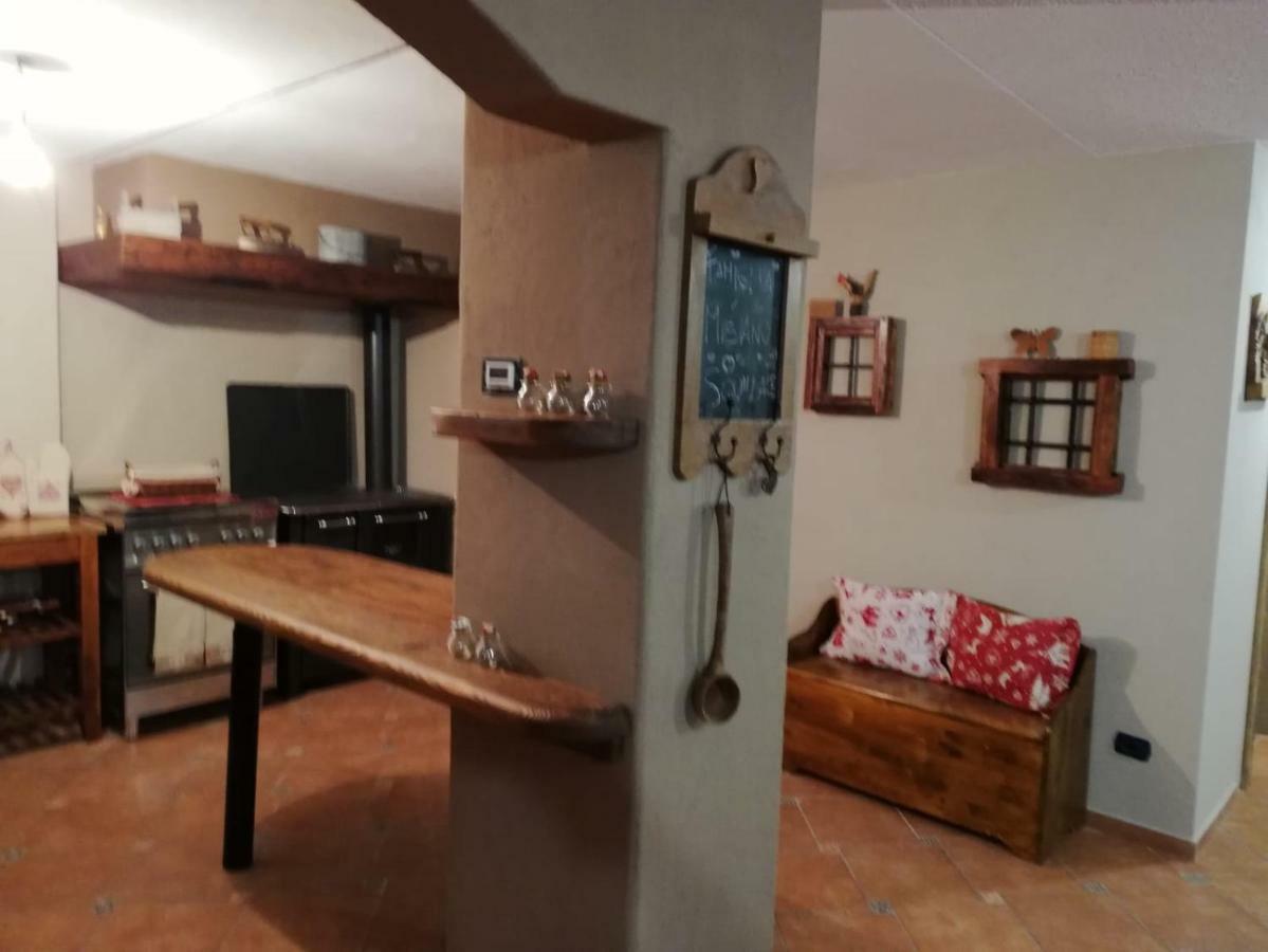 La Taverna Di Elide アイマヴィル エクステリア 写真